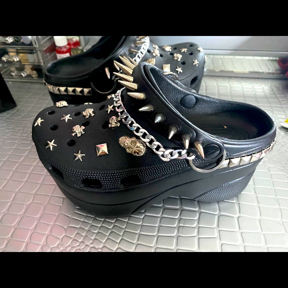 Goth crocs